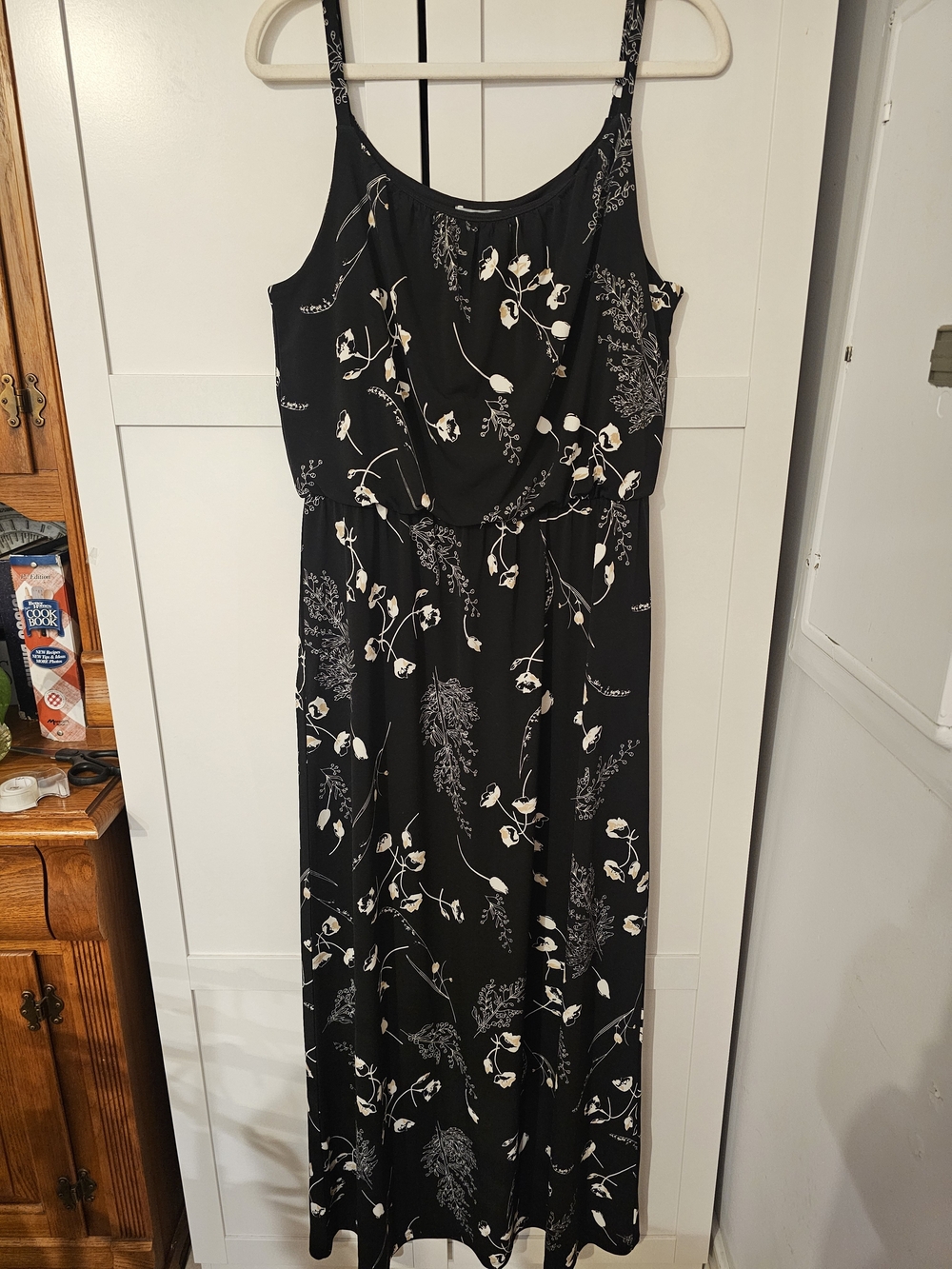 White House Black Market Black Cream Botanical Floral Maxi Dress Size L Boho